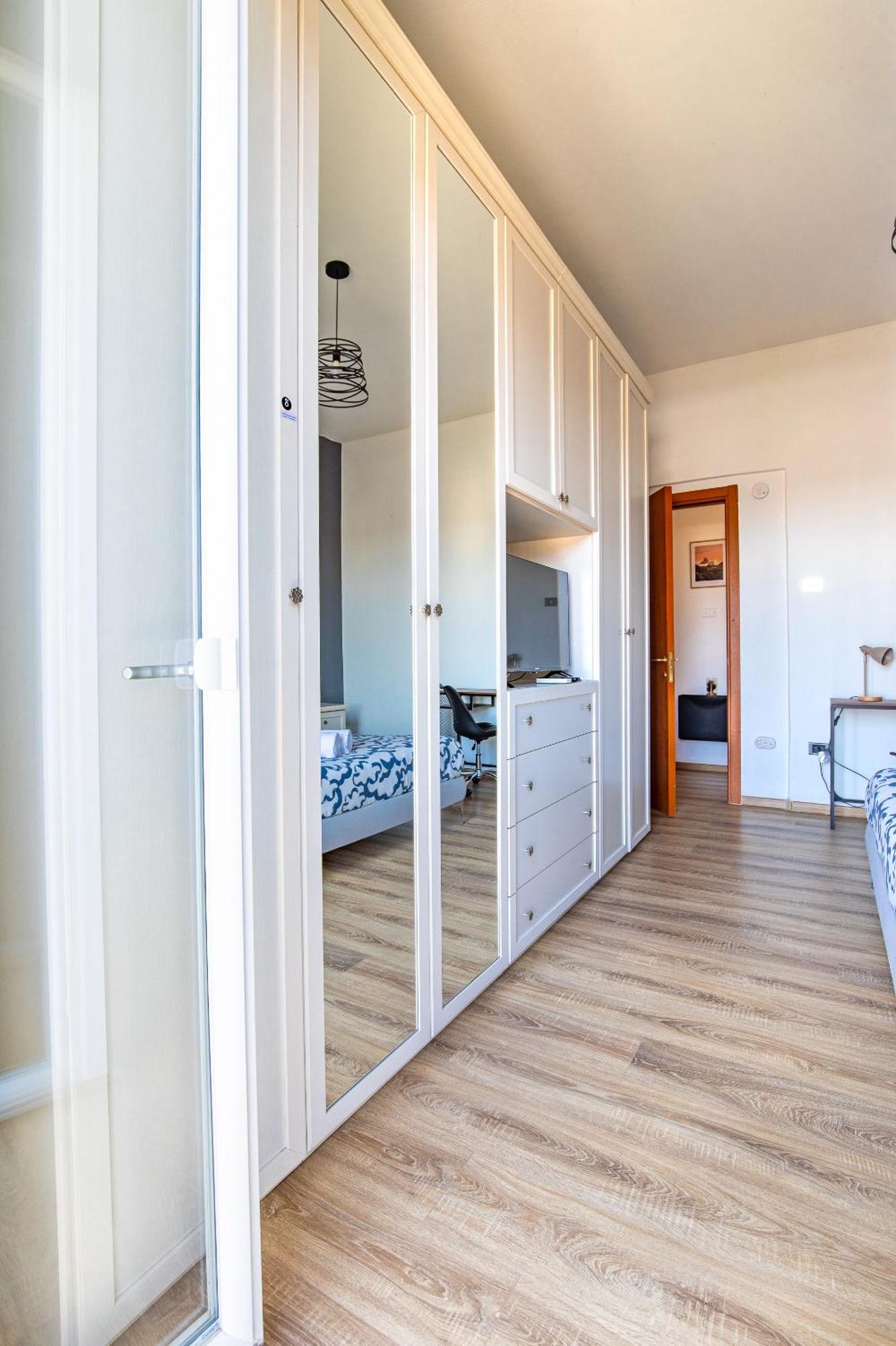 Elegante Dimora La Spezia-Free Parking Apartment Exterior photo