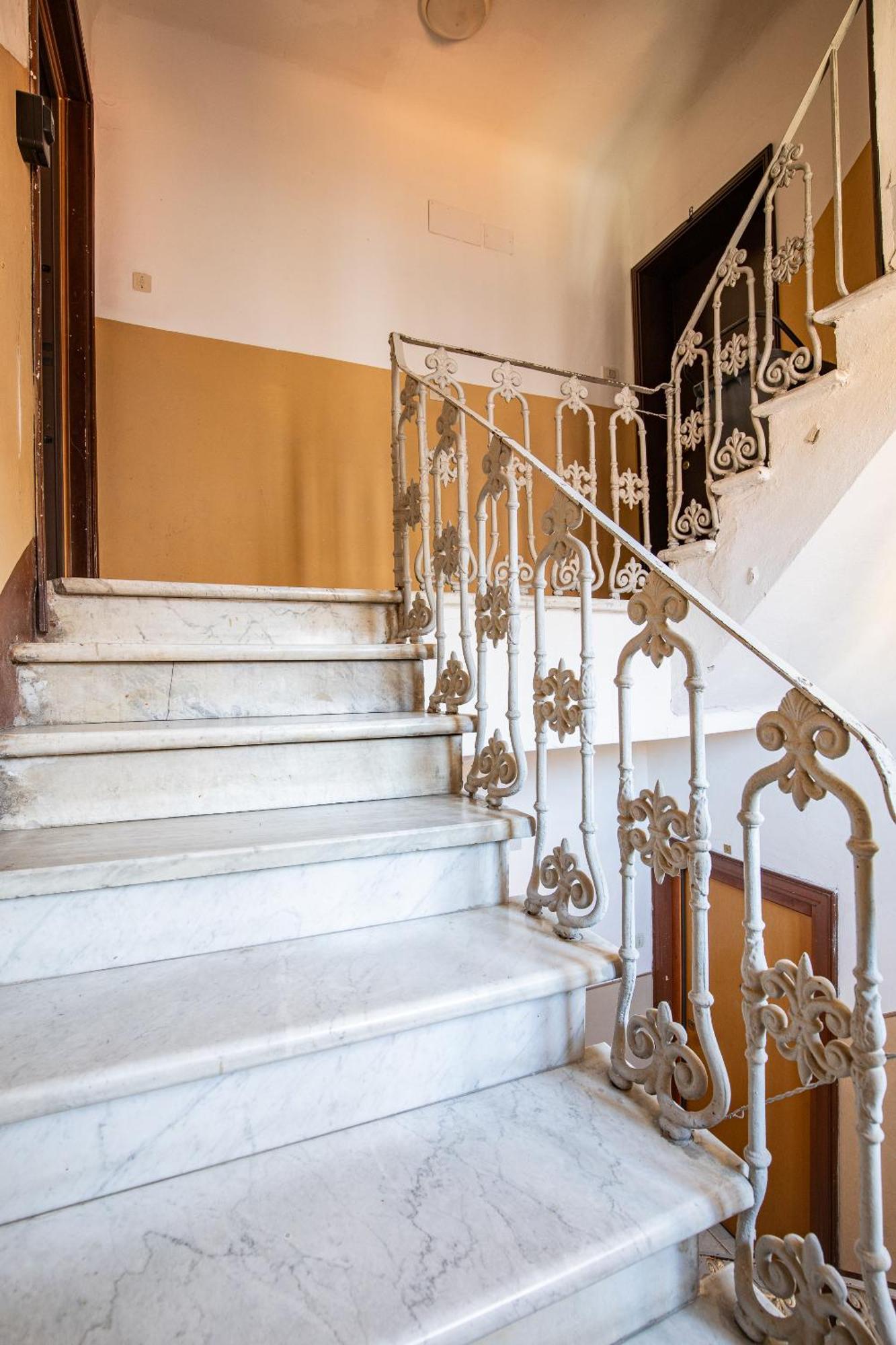 Elegante Dimora La Spezia-Free Parking Apartment Exterior photo